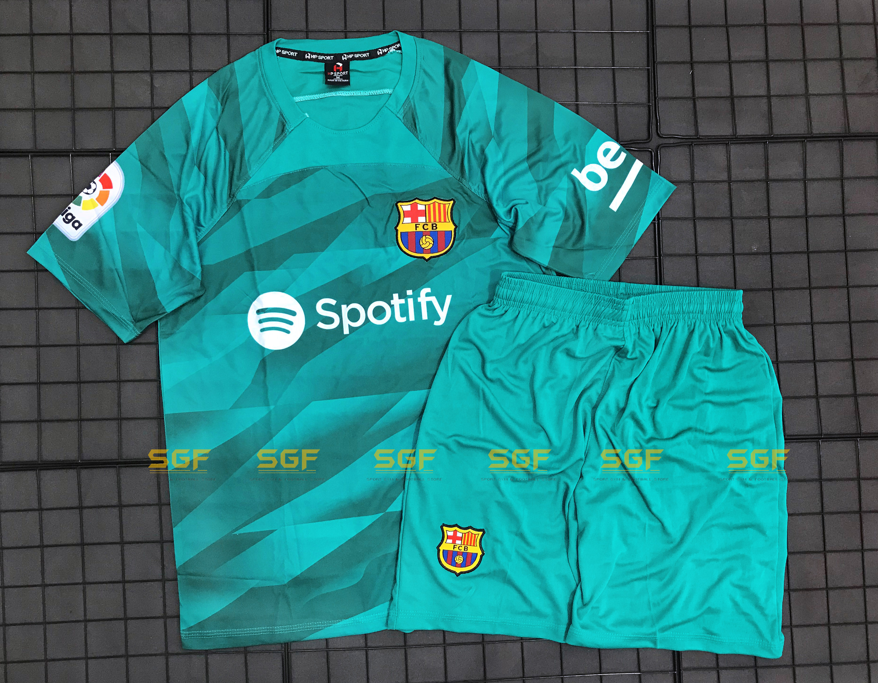 Quần Áo Bóng Đá BARCELONA xanh lá thủ môn sân nhà 2023