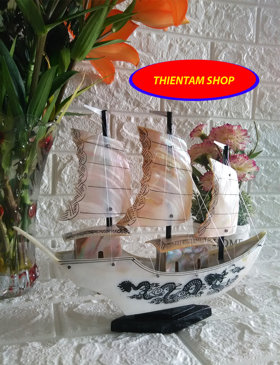 Thuyền phong thủy thuận buồm xuôi gió bằng xà cừ biển size trung 24cm - TTRAI24