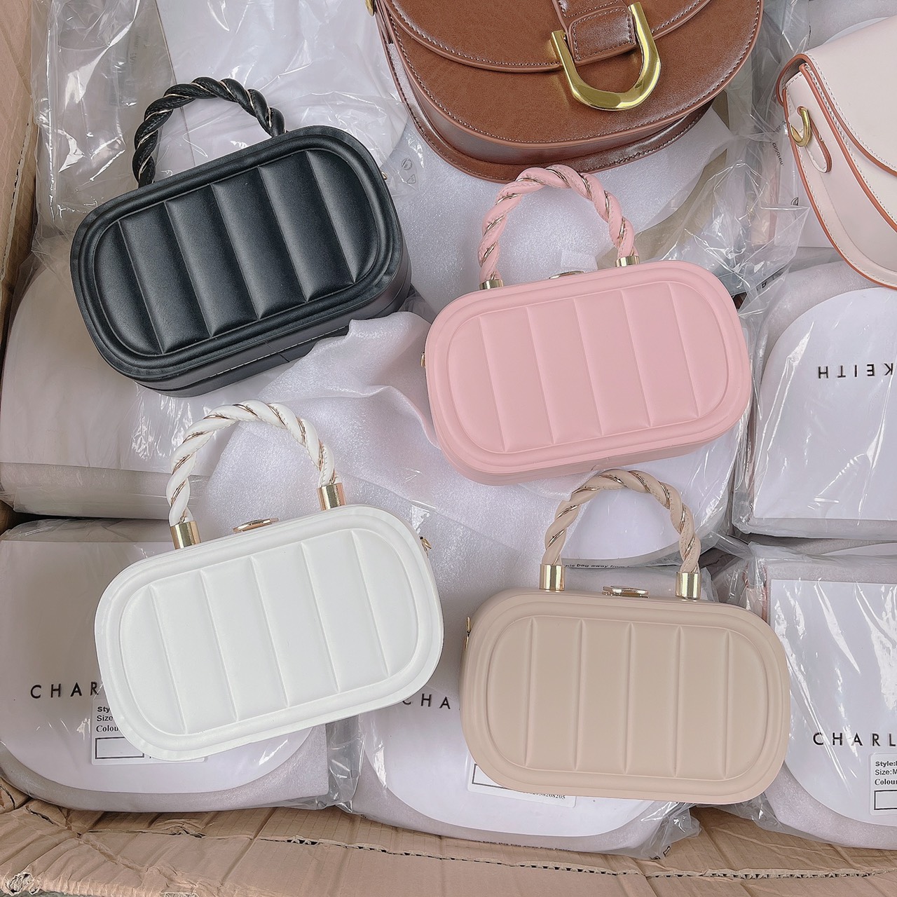 Túi xách cốp quai xoắn kèm dây đeo chéo chuẩn hàng qc loại 1 size 20cm C01