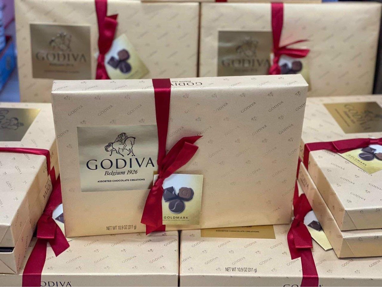Hộp kẹo chocolate Godiva Bỉ date 8/2024 cao cấp sang trọng phù hợp quà biếu tết - EDS Hàng Mỹ