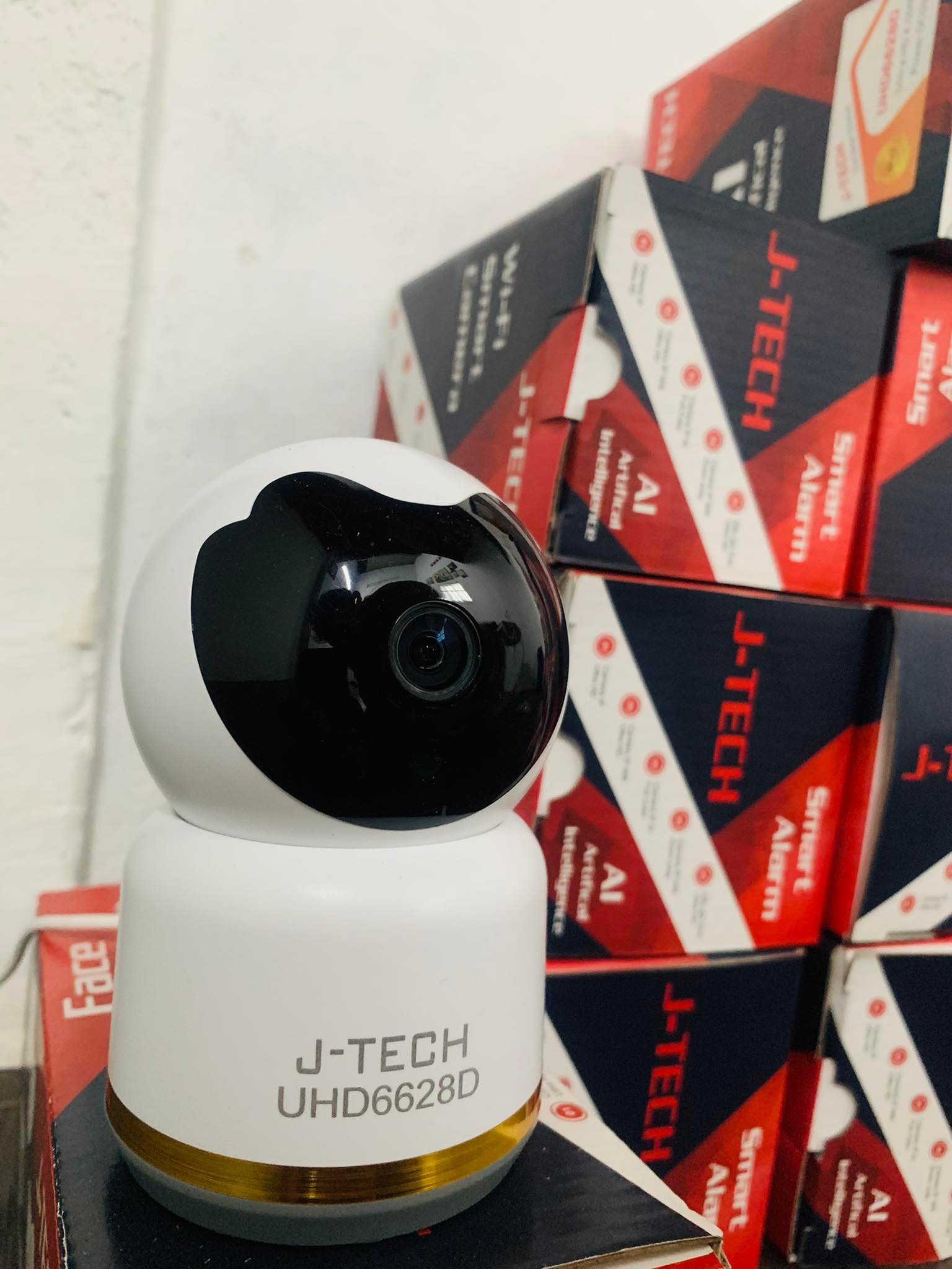 Camera ip hồng ngoại không dây 4.0 megapixel j-tech uhd6628d