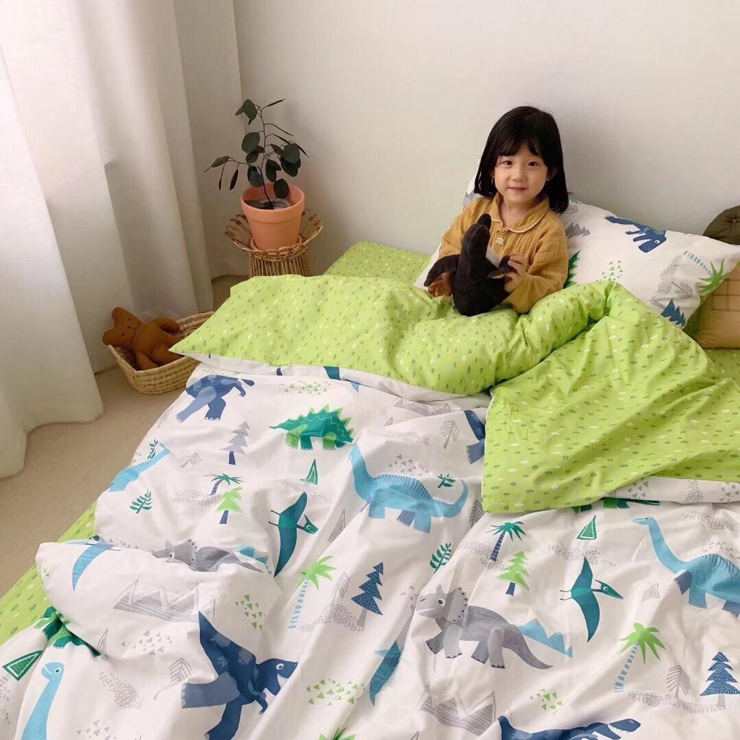 [ MIỄN PHÍ VẬN CHUYỂN ]-Bộ chăn ga gối đội phong cách Hàn Quốc khủng long xanh bo chun đủ kích thước