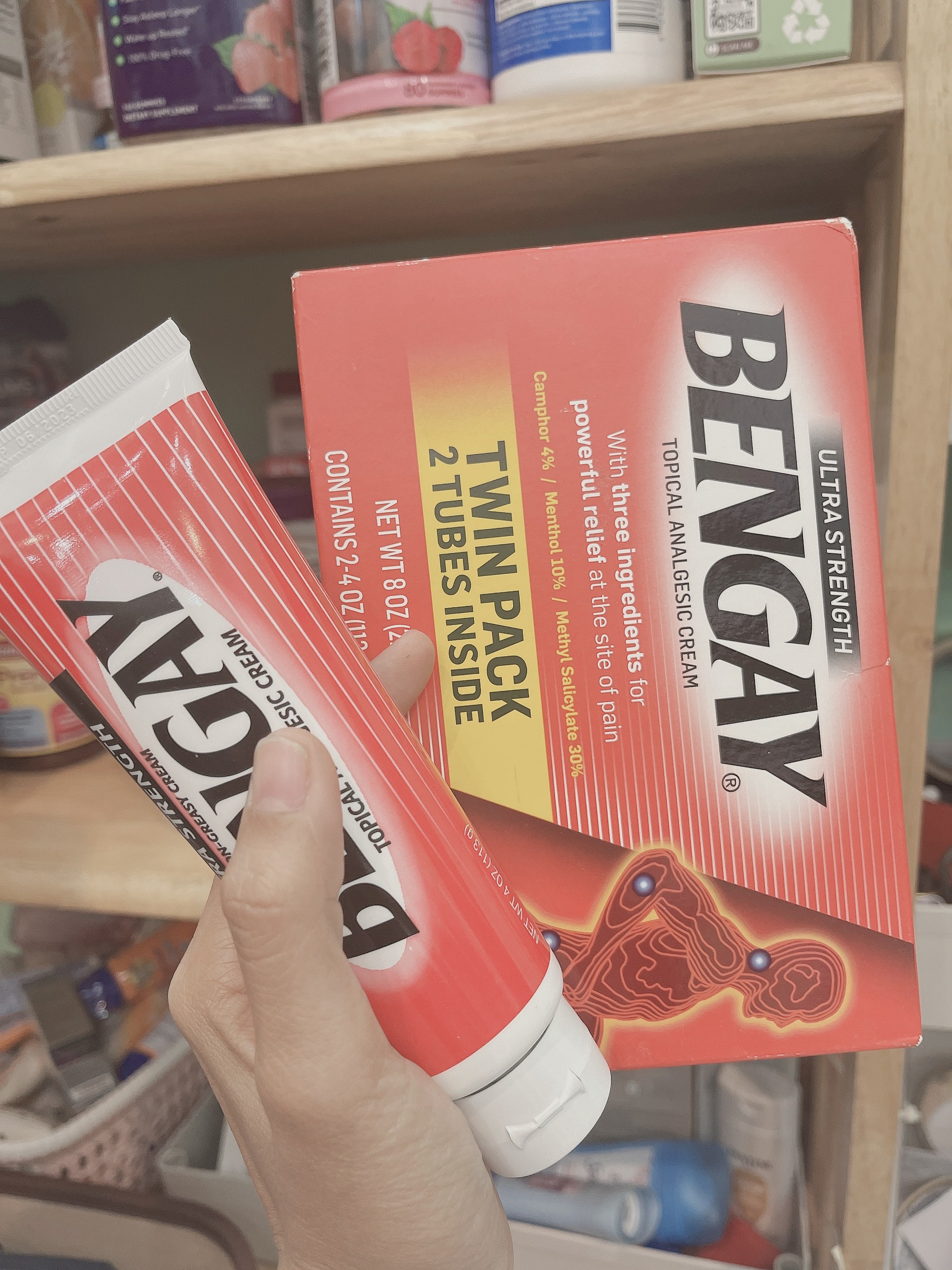 Date 2024kem dưỡng xoa bóp bengay 113g của mỹ