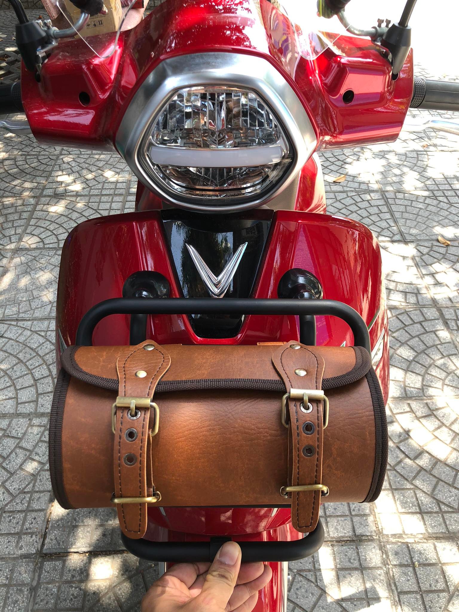 Túi da tròn cho baga trước cho xe máy xe điện klara feliz, đạtbike