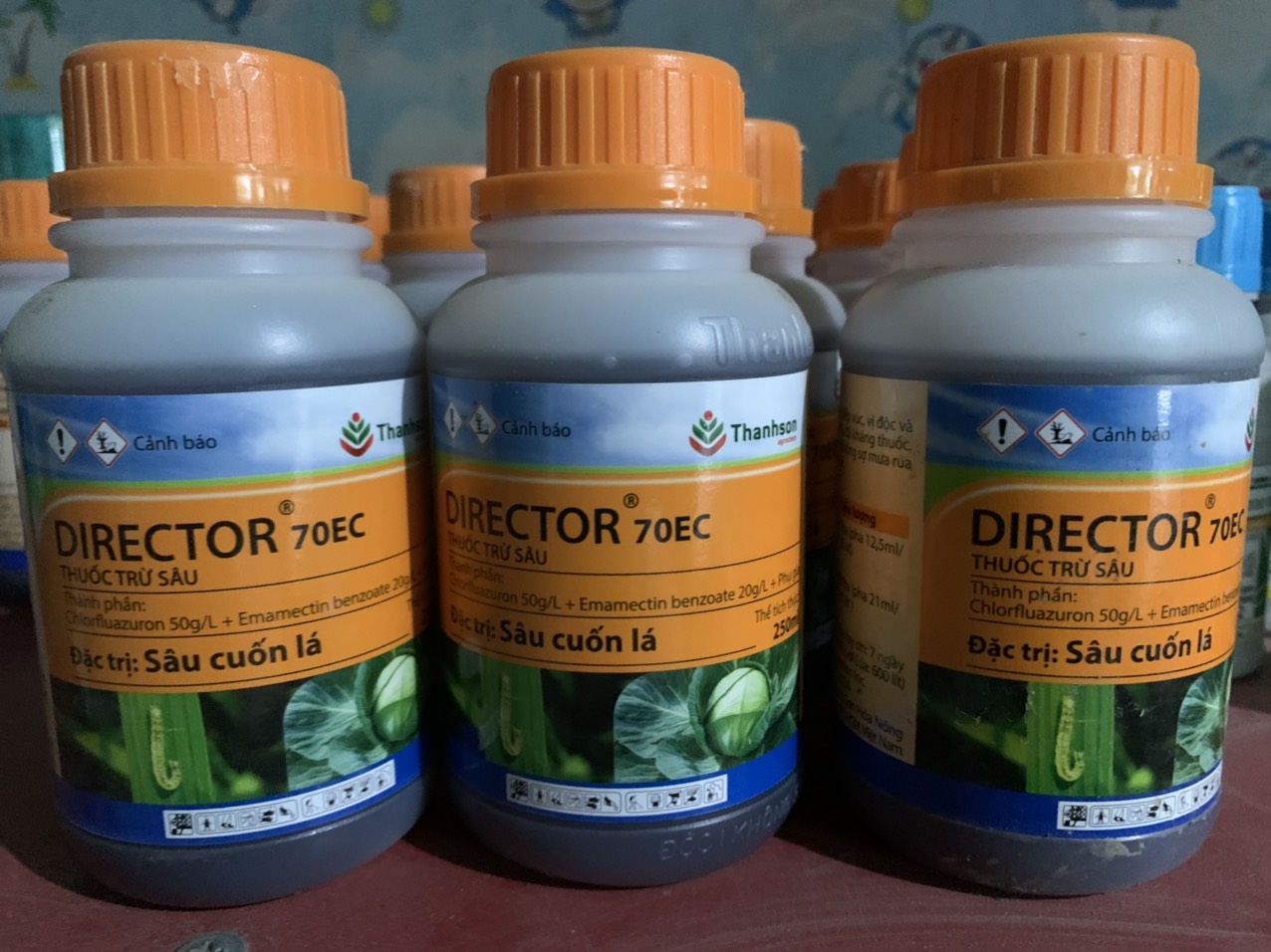 Sâu cuốn lá, sâu tơ, nhện đỏ director 70 ec