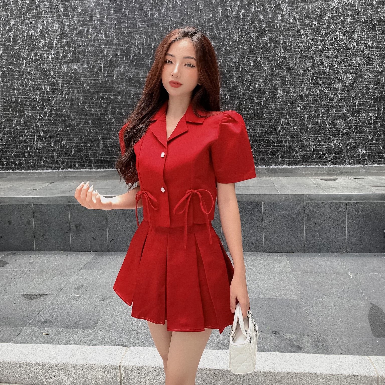 Set chân váy xếp ly to kèm áo dây nơ mimix cc9215