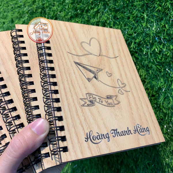 [Giá tốt] Sổ tay bìa gỗ khắc tên và nộ dung theo yêu cầu - sổ nhật ký, cam kết hàng đúng mô tả, chất lượng đảm bảo an toàn đến sức khỏe người sử dụng, đa dạng mẫu mã
