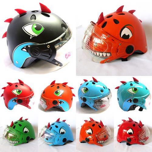 [HCM]MŨ BẢO HIỂM có sừng KHỦNG LONG CÓ KÍNH CHO BÉ từ 3 tuổi trở lên/