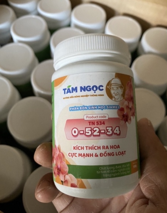 Phân bón siêu kích hoa 0-52-34 tám ngọc hũ
