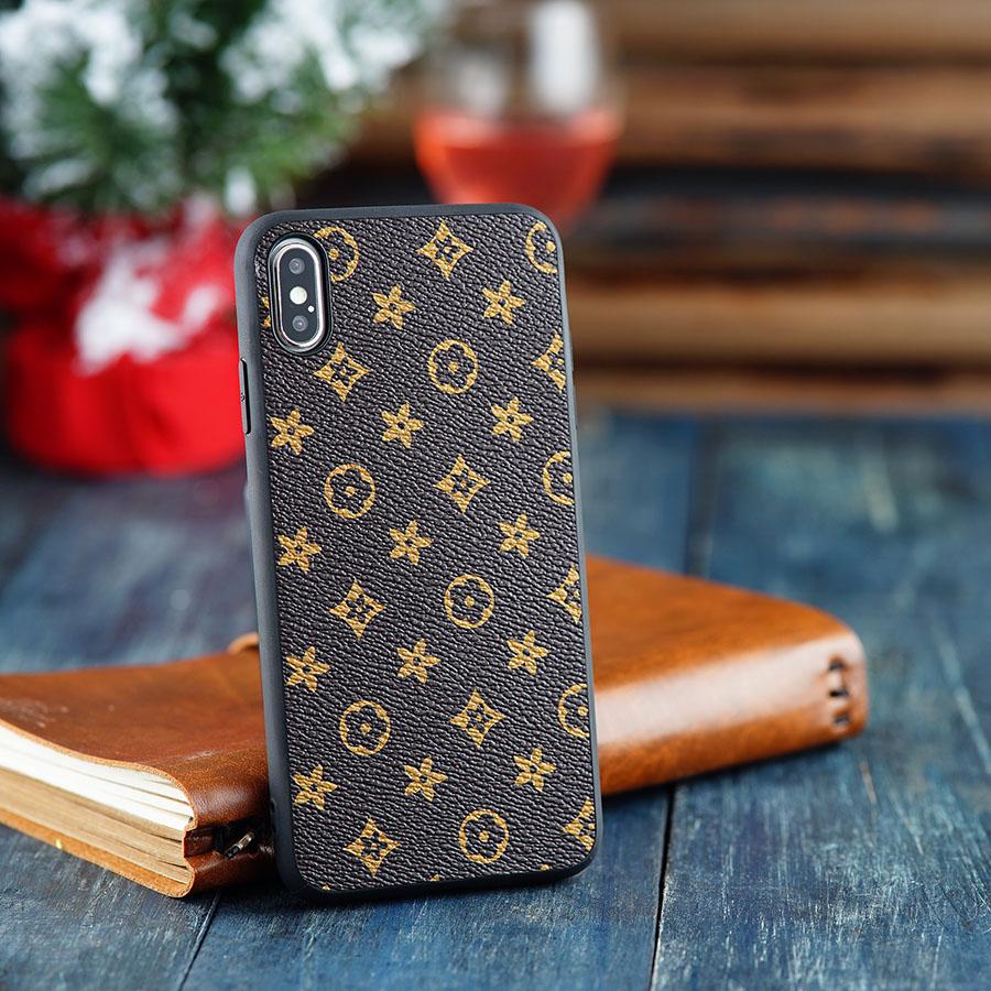 Ốp Louis Vuitton hoa văn iPhone XS Max