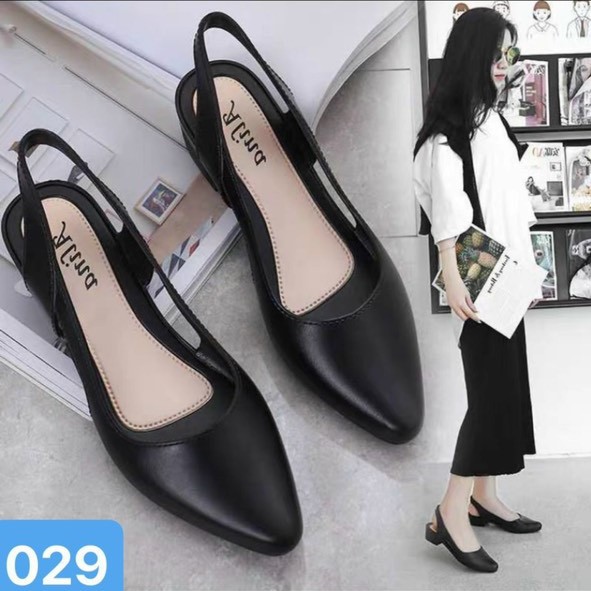 Giày nhựa nữ đi mưa