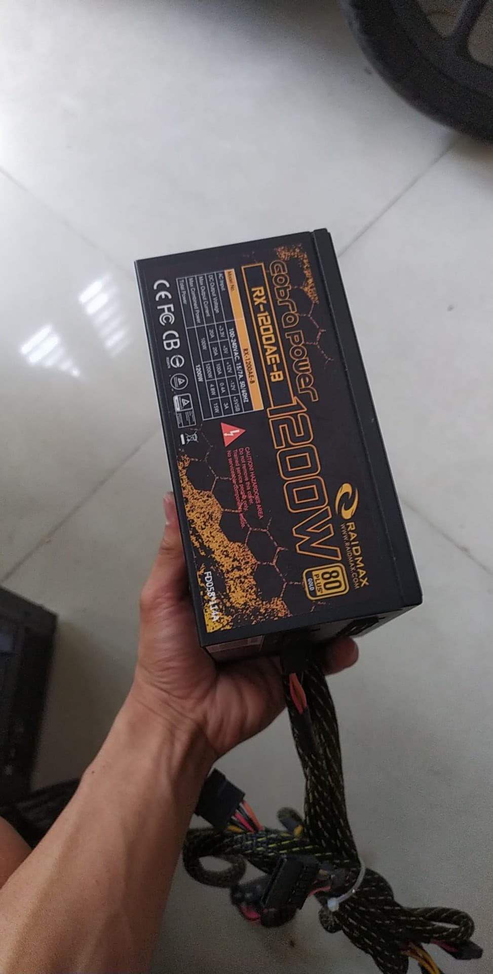 Nguồn máy tính RAIDMAX 1200W