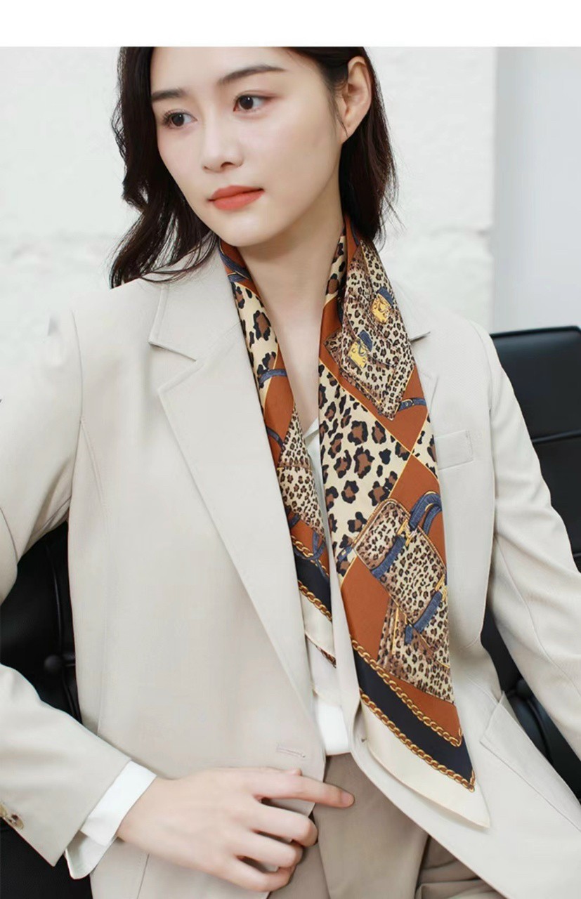 Khăn lụa tơ tằm vuông 90cm*90cm
