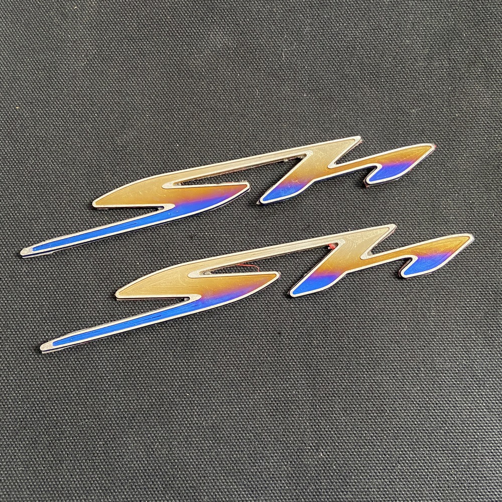 [HCM]TEM LOGO TITAN CHỮ SH TRANG TRÍ XE PHONG CÁCH THỜI THƯỢNG CHO DÒNG XE CAO CẤP (TITAN 100%)