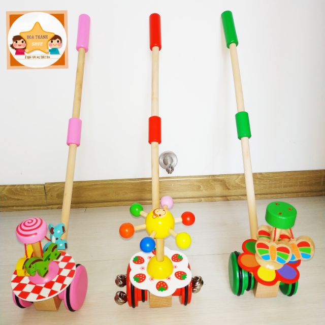 Cần đẩy xe gỗ cho bé từ 12 tháng