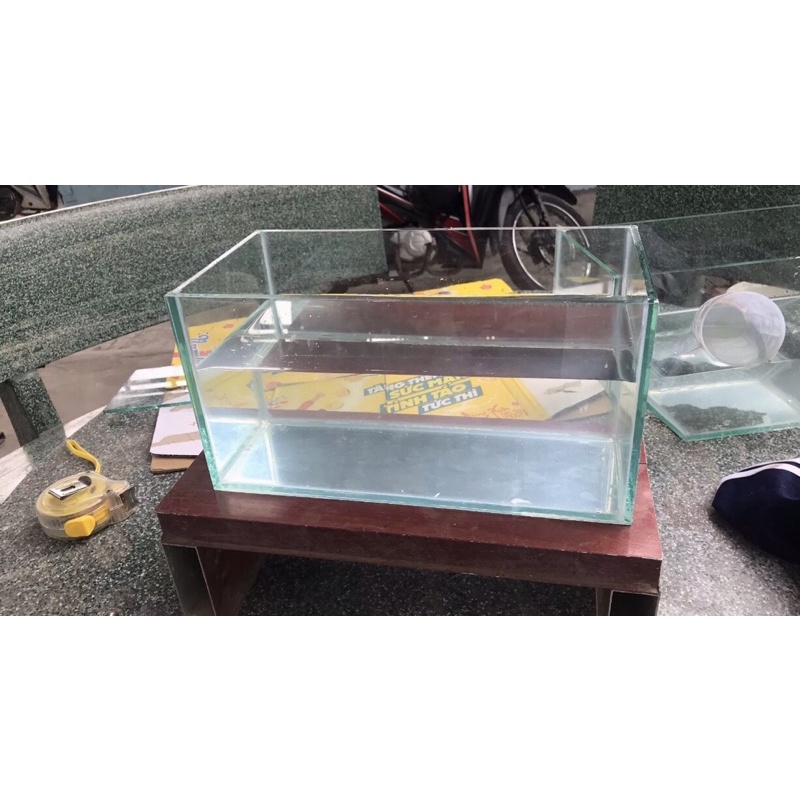 Bể cá 30x15x15 kính 5li để bàn trang trí văn phòng bàn làm việc