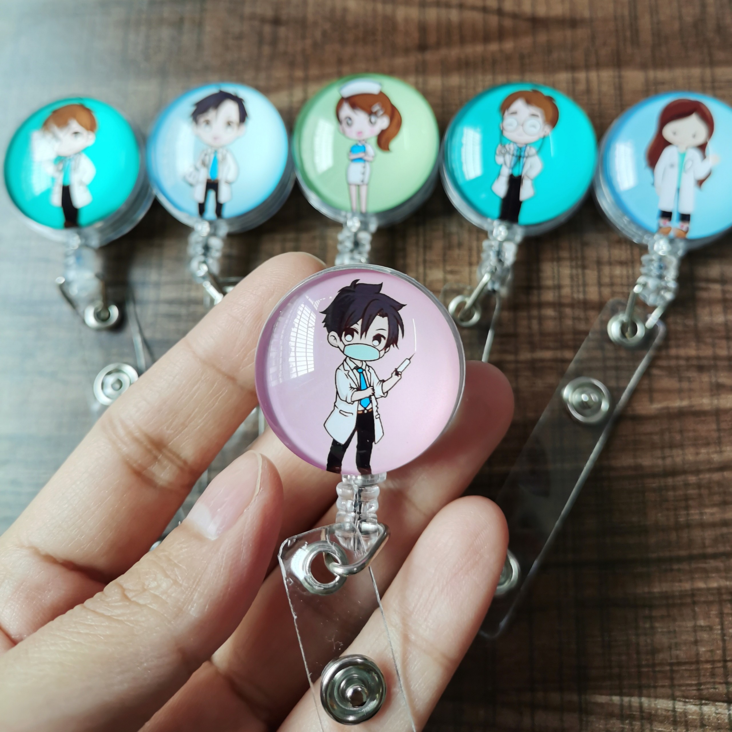 Thẻ nhân viên y tế - Yoyo đeo thẻ dành cho nhân viên y tế