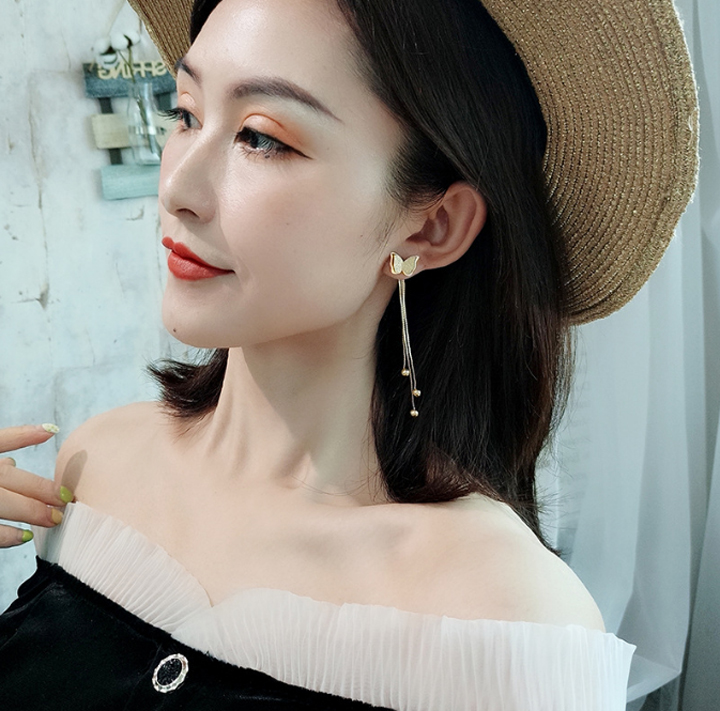 Bông tai Titan con bướm phun cát tua rua cực xinh- BT2LC07