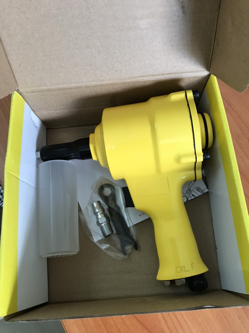 Máy rút đinh tán rive nhôm dùng khí bền khỏe Air Riveter hàng  Đài Loan, Kìm rút đinh rive dùng khí nén, Kiềm tán đinh tán rút dùng hơi