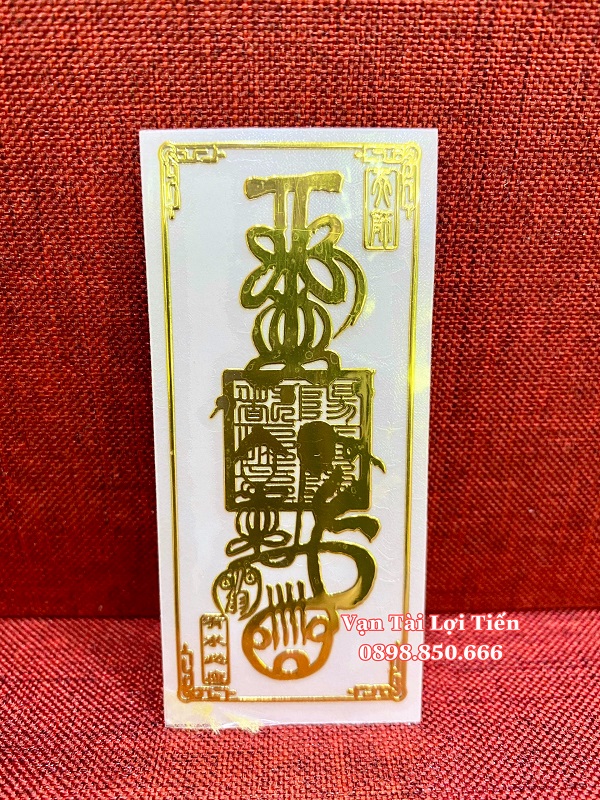Linh phù dán cầu con hiến muộn
