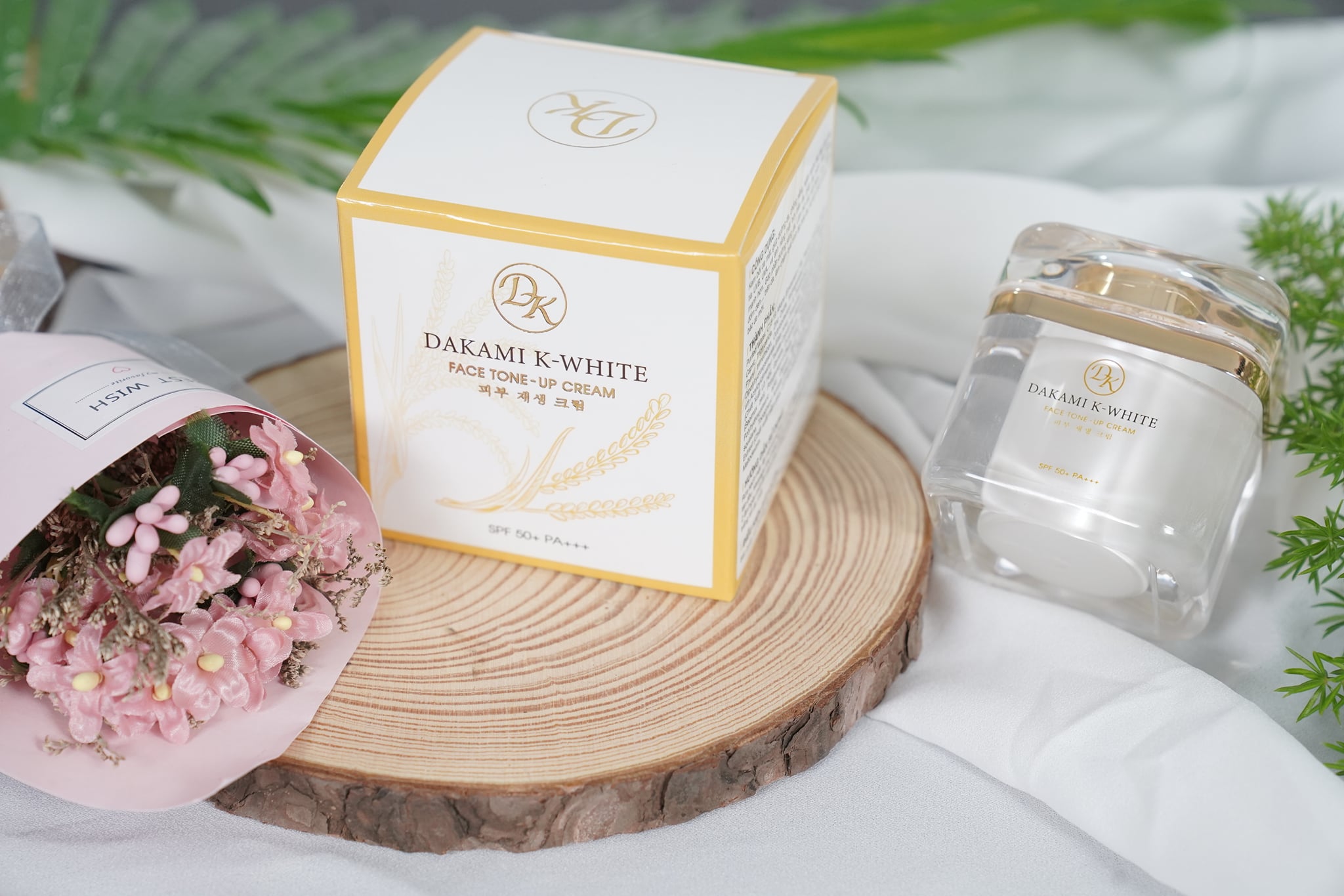 [HCM]Kem Dưỡng Trắng Da DAKAMI K-WHITE Chính Hãng 30gr