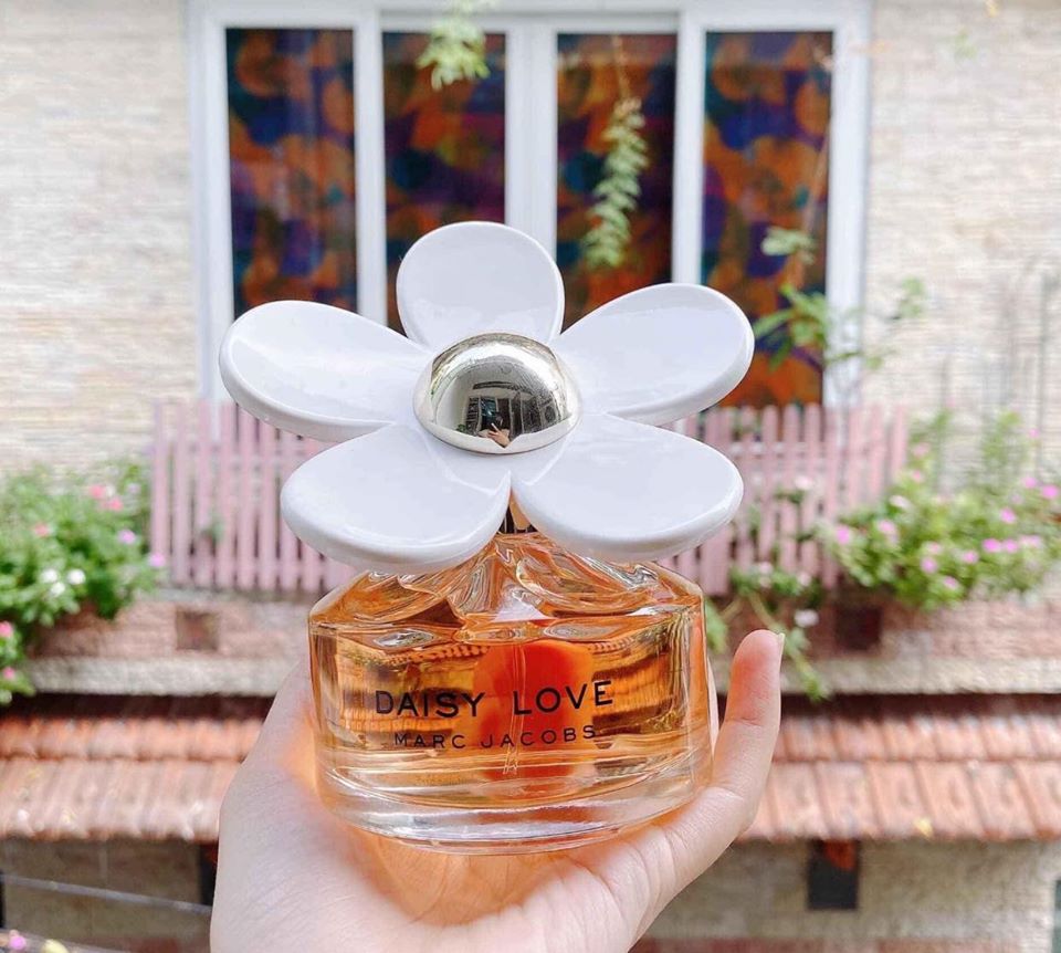 Nước hoa nữ cao cấp daisy love của hãng marc jacobs 100ml