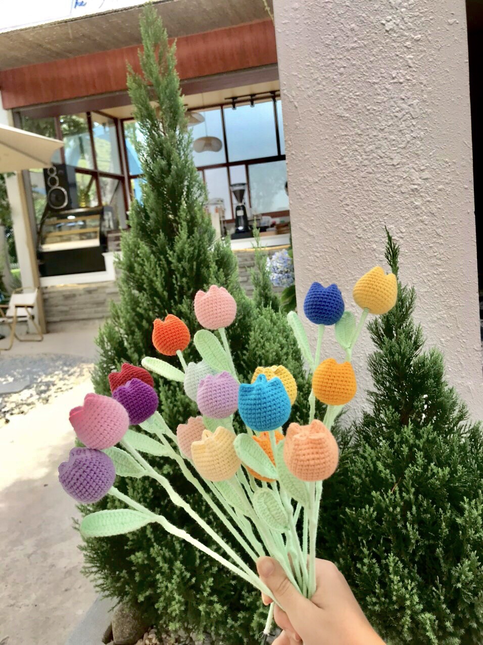 Hoa tulip tròn bằng len handmade lẻ 1 cành cực xinh, đan móc thủ công