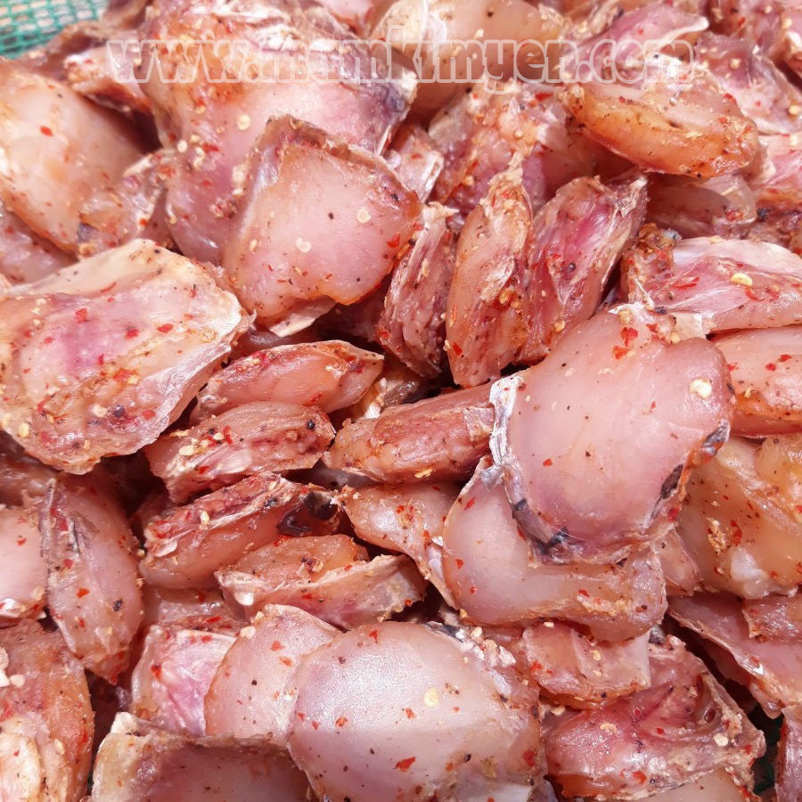 300gr Khô Má Cá Lóc Ướp Sẵn Gia Vị Vừa Ăn Thịt Nhiều Thơm Ngon Đặc Sản Châu Đốc Giá  129,000 Đồng*Miễn phí vận chuyển