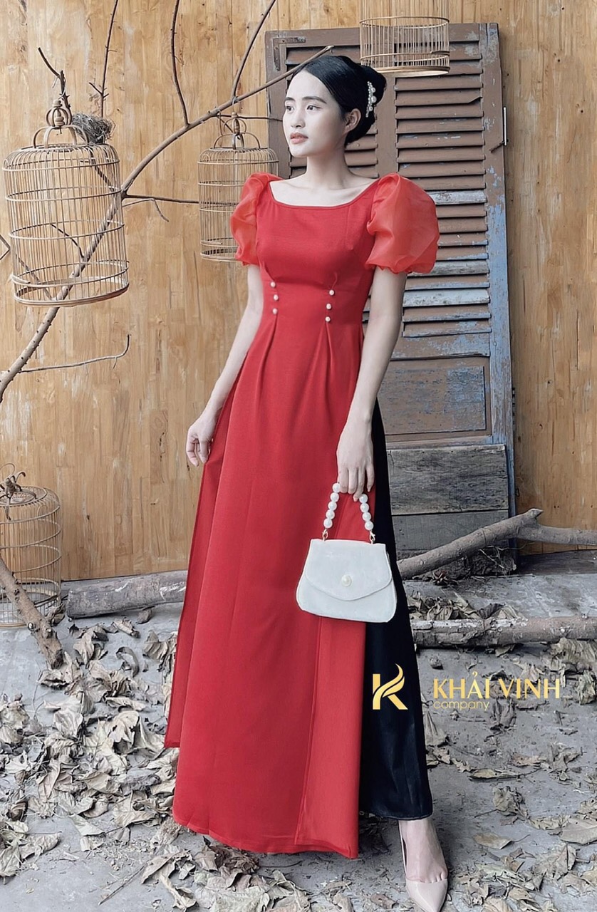 Áo dài thiết kế cổ vuông tay bồng màu đỏ mẫu mới