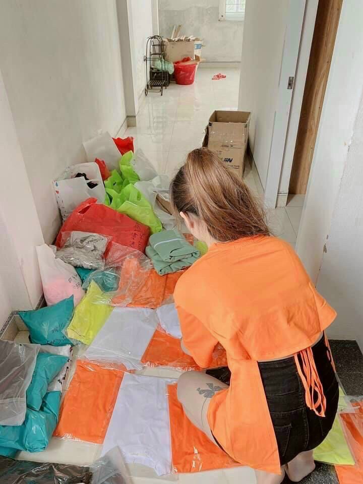 Áo thun nữ form rộng hở lưng cột nơ - ảnh thật 100%