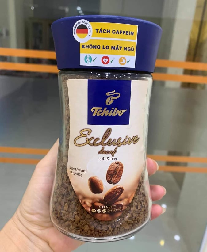 Caffe hòa tan hiệu TCHIBO Exclusive Decaf - Vị chua dịu không gây mất ngủ - Lọ 100g