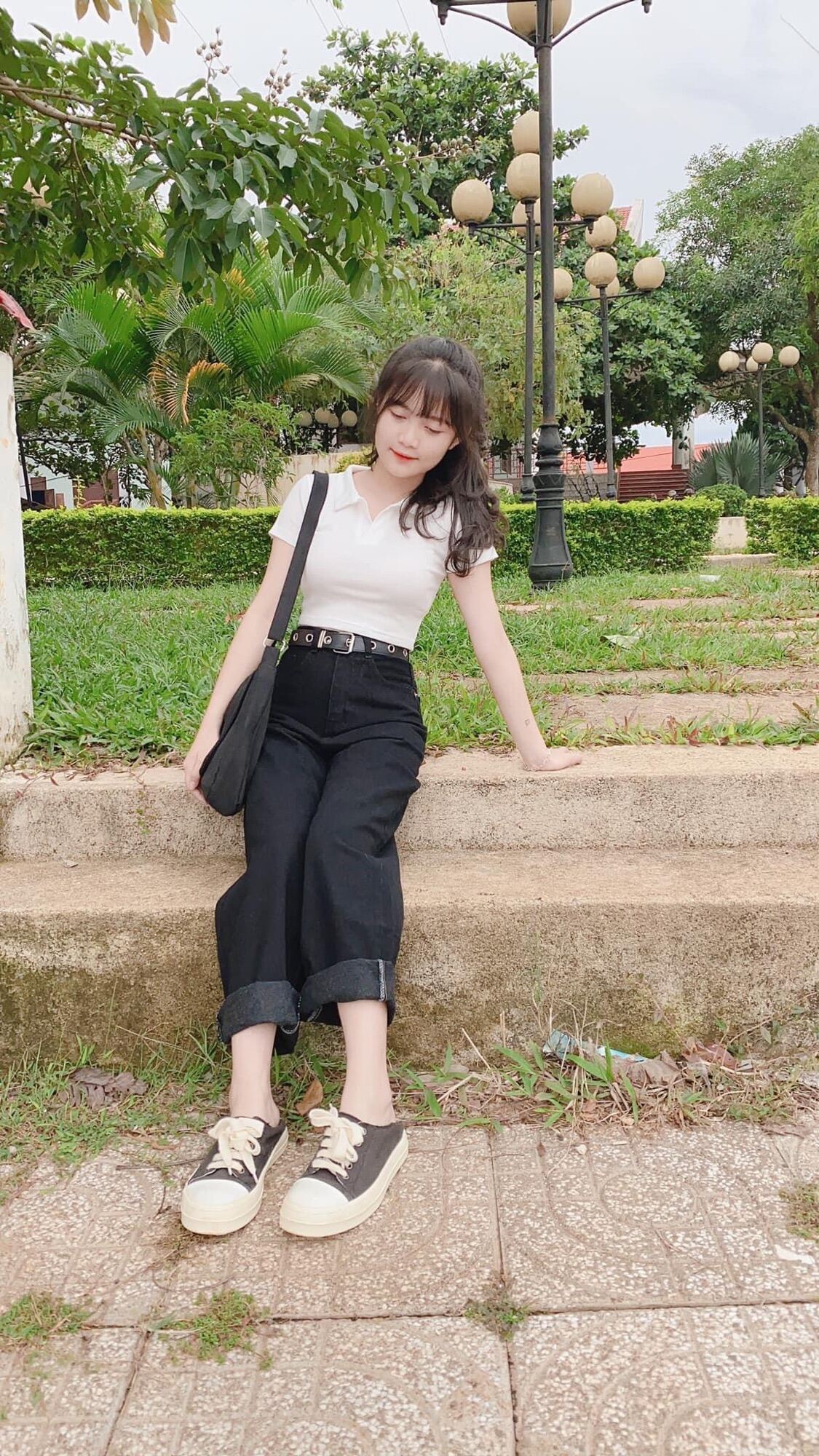 Set Baggy Jeans Ống Suông Đen + Croptop Petter