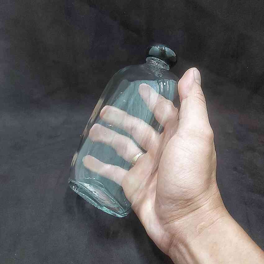 Chai Thủy Tinh Nhỏ 350ML mẫu bầu dục (1 chai) kiểu dẹt nắp nhựa đen tròn - Vỏ Chai Thủy Tinh Dẹt - Bình Thủy Tinh Dẹp trong suốt