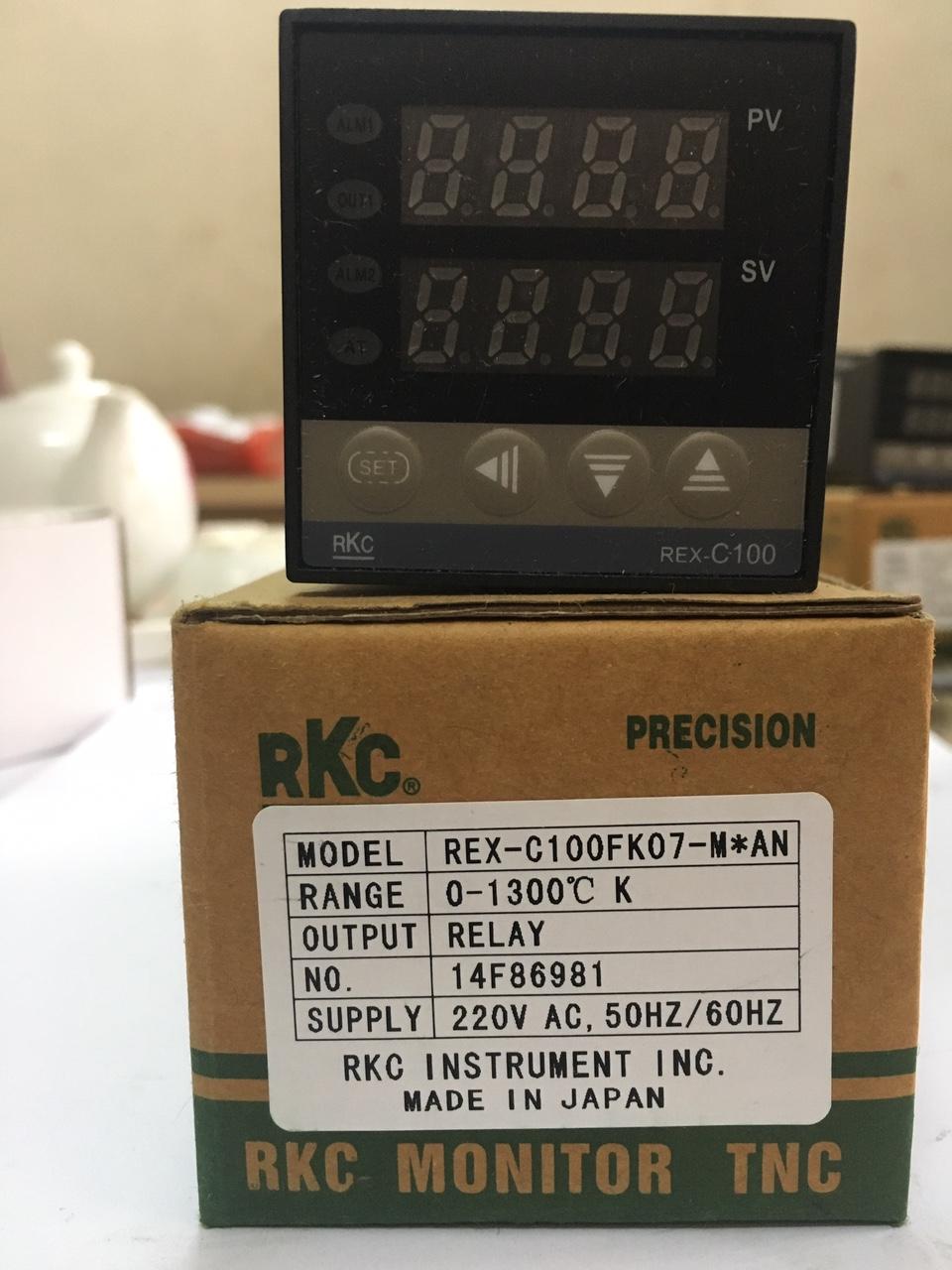 Bộ điều khiển nhiệt độ ( Đồng hồ nhiệt độ ) RKC REX-C100 C100-FK07 Relay C100-FK07 SSR mặt 45x45 48x48