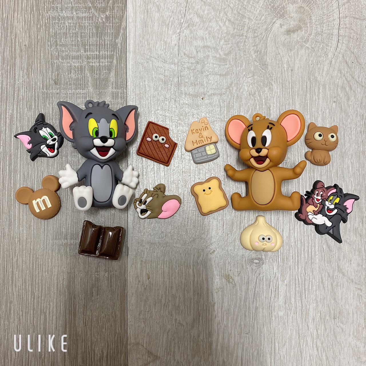 Set tom & jerry trang trí dép sục
