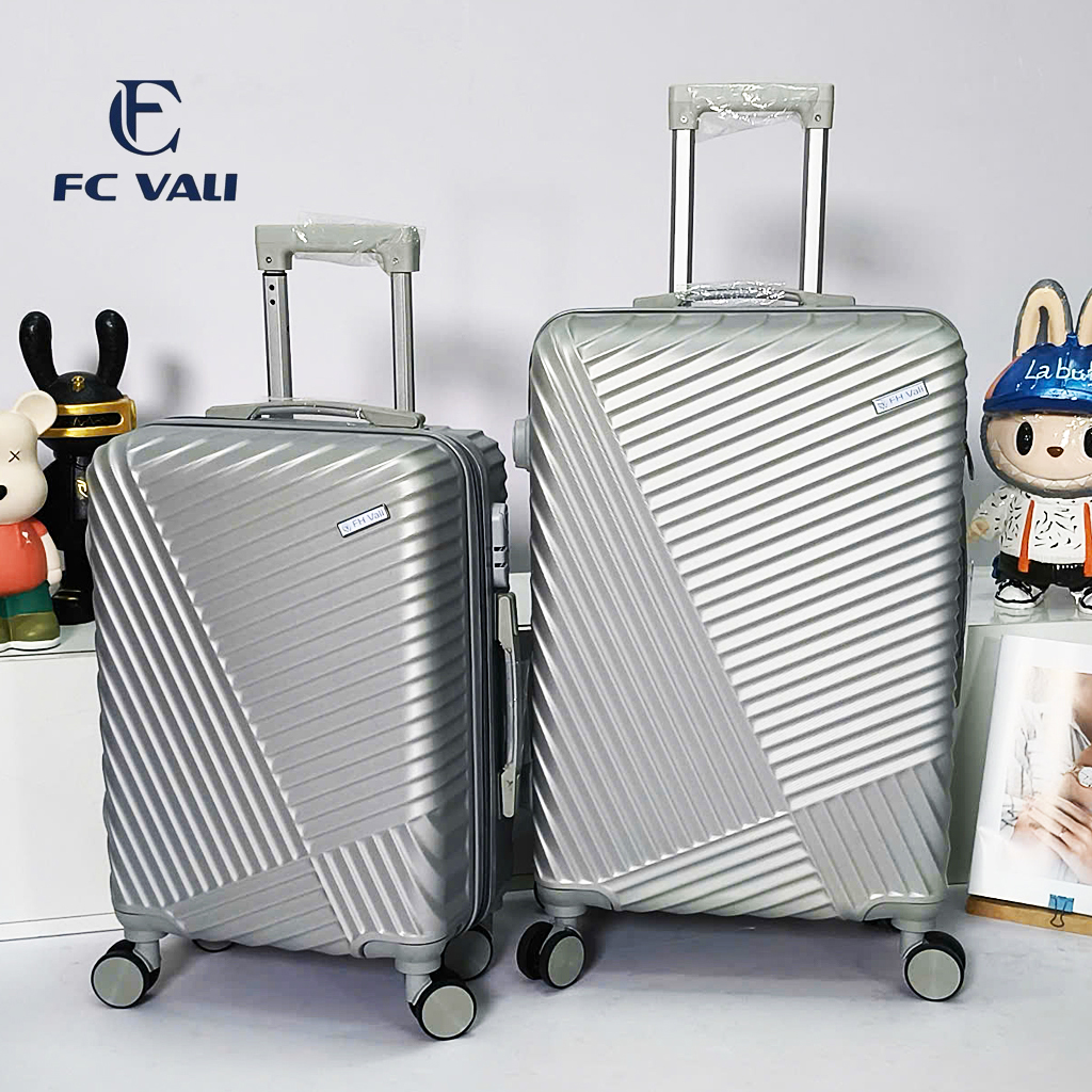 Vali du lịch. Vali du lịch mới.Vali du lịch dung tích lớn. Dùng đi công tác, đi chơi, đi học đề