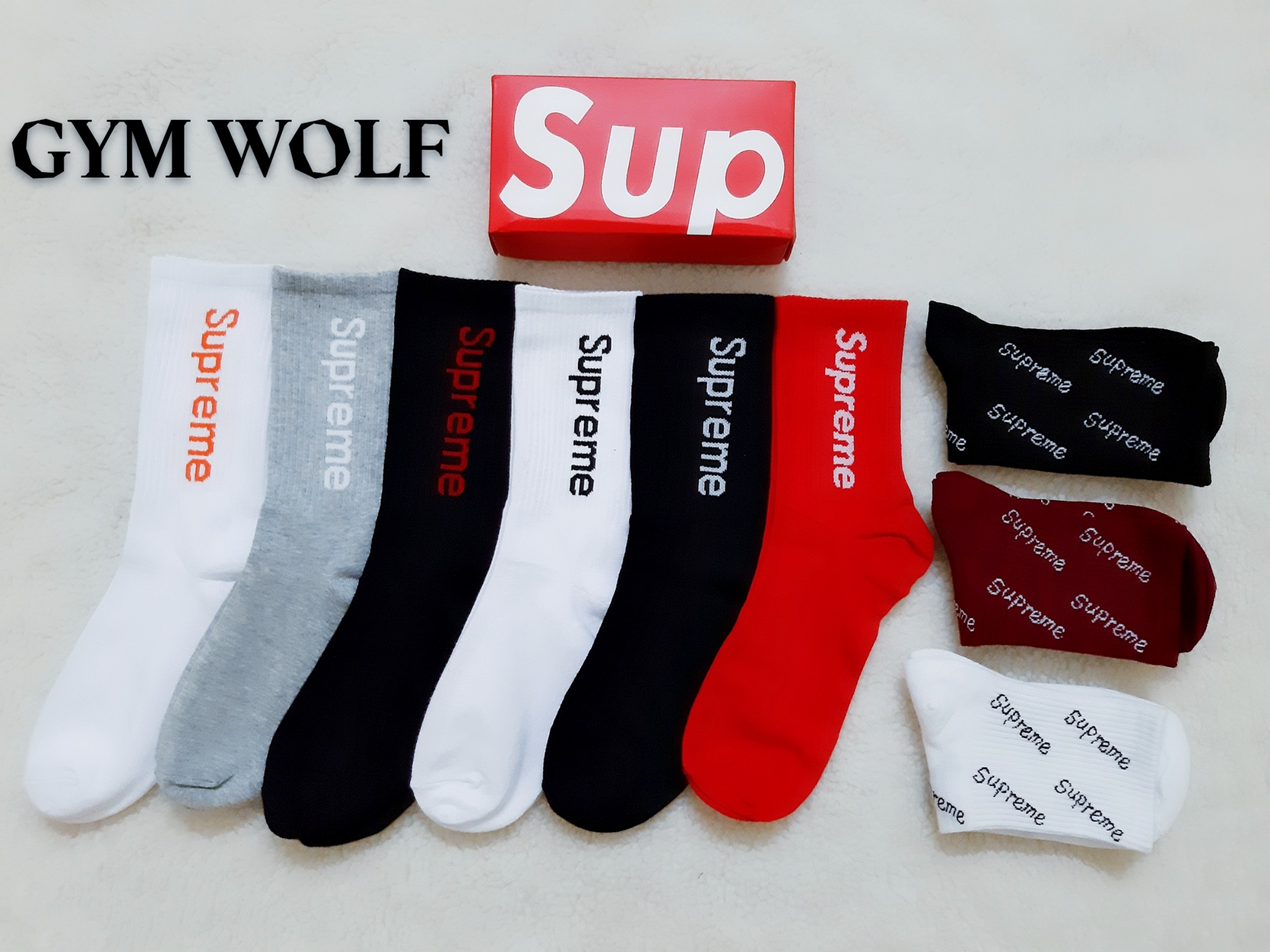 Vớ Supreme cao cổ Nam Nữ đủ màu phong cách thể thao, trẻ trung và năng động