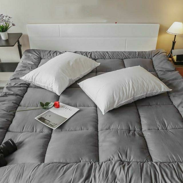Topper làm tấm nệm đệm khách sạn siêu êm giá rẻ9, được sản xuất từ chất liệu cotton đũi bông trang tinh khiết chần gòn nên có độ mềm mịn và êm ái