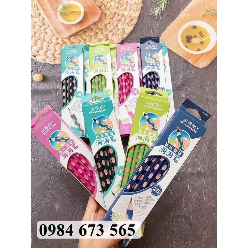 Hộp bút chì định vị tặng gọt