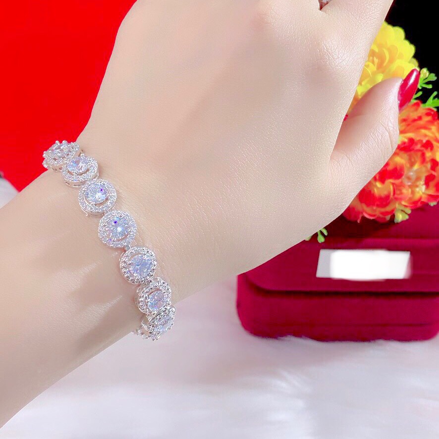 Lắc tay nữ mạ bạch kim đính xoàn mẫu mới cực xinh