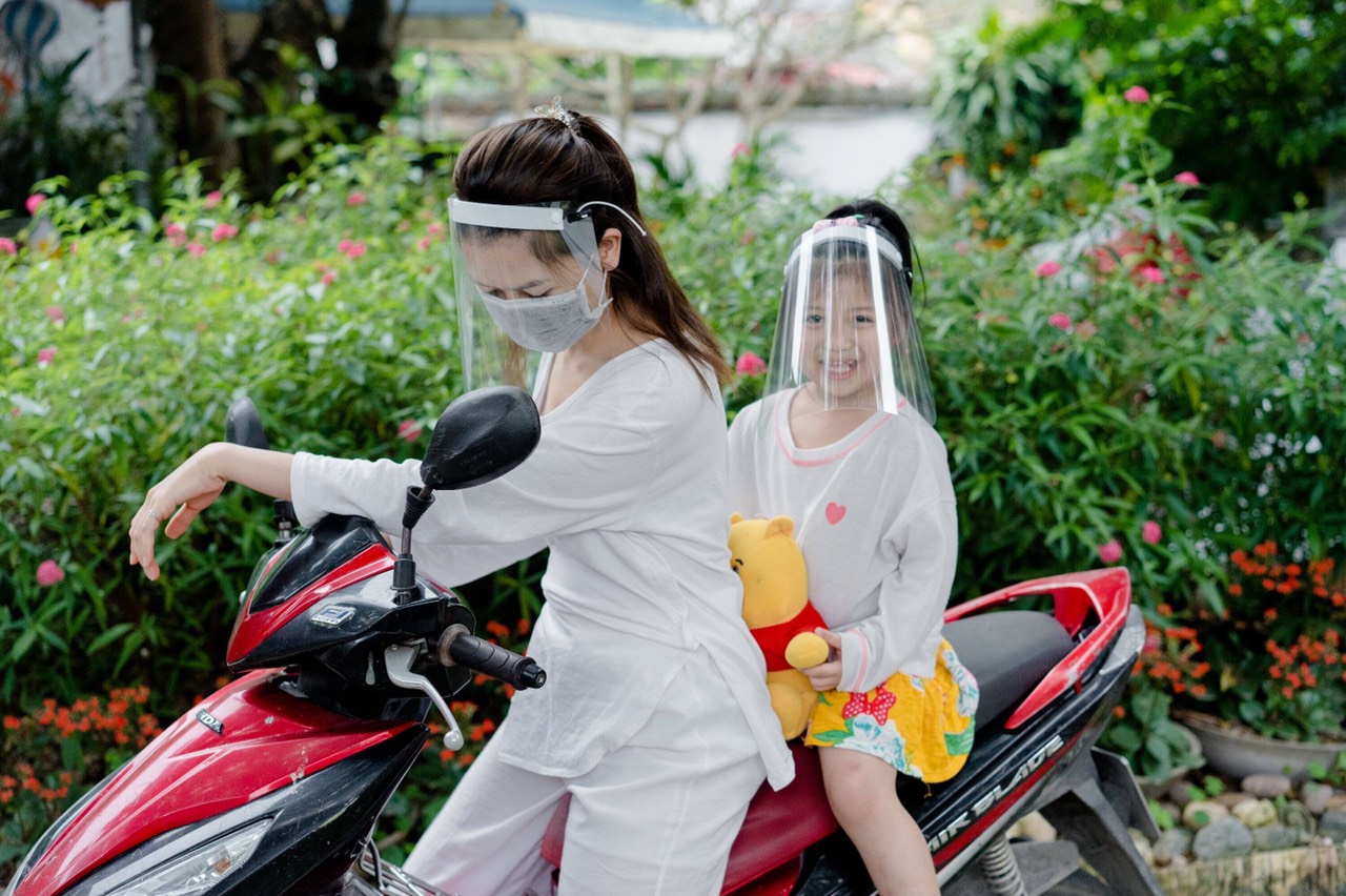 Tấm chắn chống giọt bắn