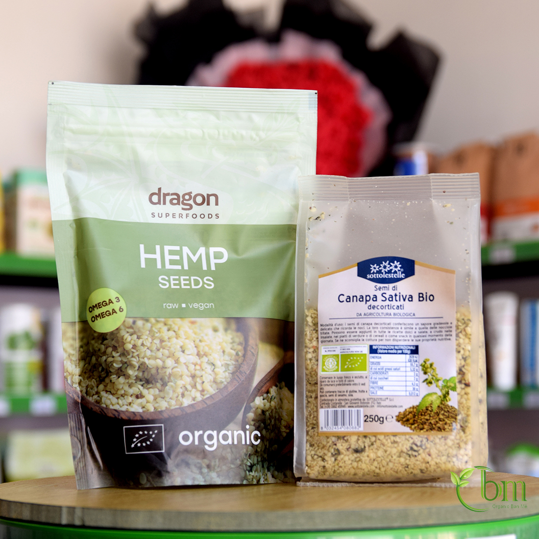 Hạt/Bột gai dầu đã tách vỏ và nguyên cám hữu cơ Sotto / Dragon