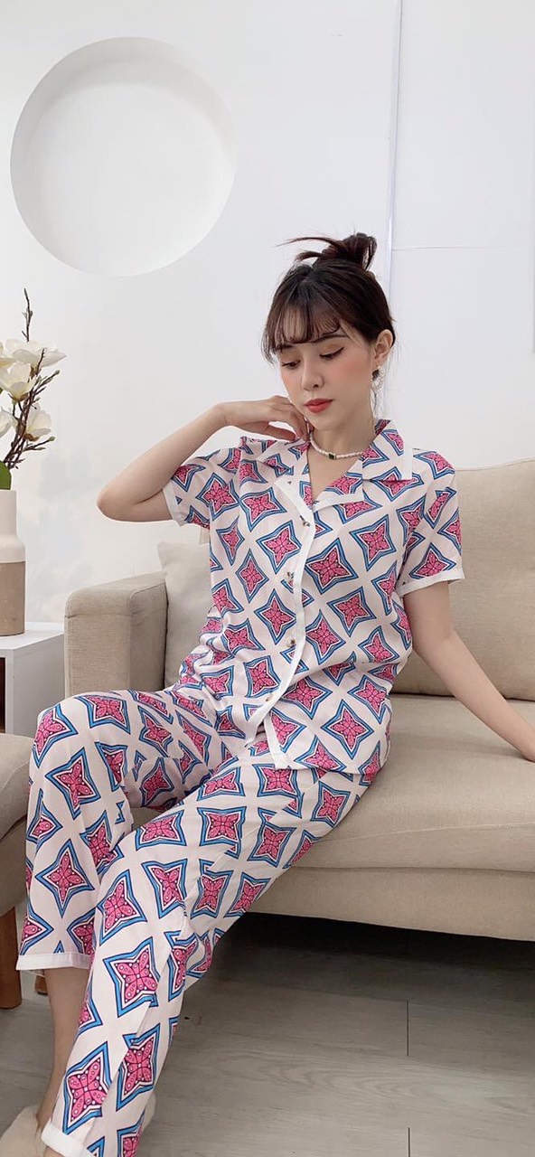 Pizama lụa vân gỗ cao cấp họa tiết hiện đại tay ngắn