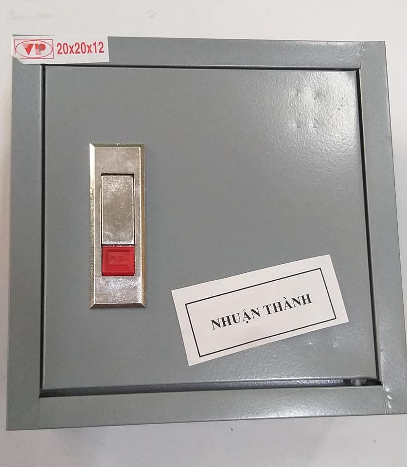 Tủ điện sắt 20cm x 20cm x10cm