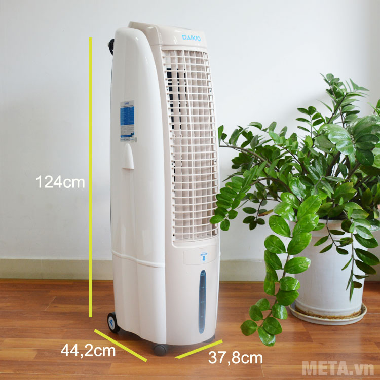 Quạt điều hoà hơi nước làm mát Daikiosan DKA-02500B Hàng trưng bày MỚI 99% Quạt điều hòa có công suất 160 W phạm vi làm mát từ 15 - 20 m2. BẢO HÀNH 12 tháng CHÍNH HÃNG