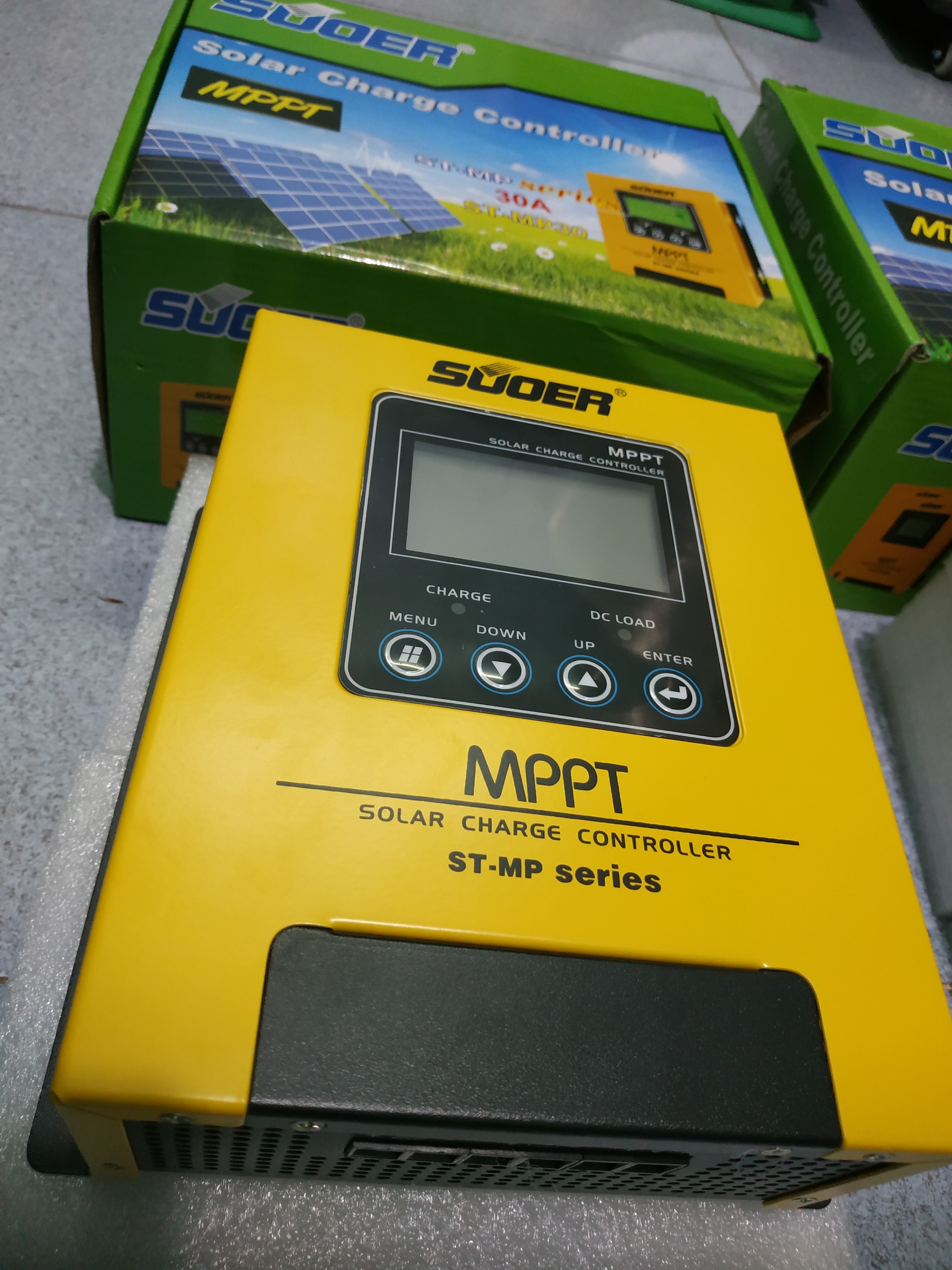 Bộ điều khiển sạc năng lượng mặt trời suoer 12v / 24v / 48v mppt 30a - mẫu mới nhất
