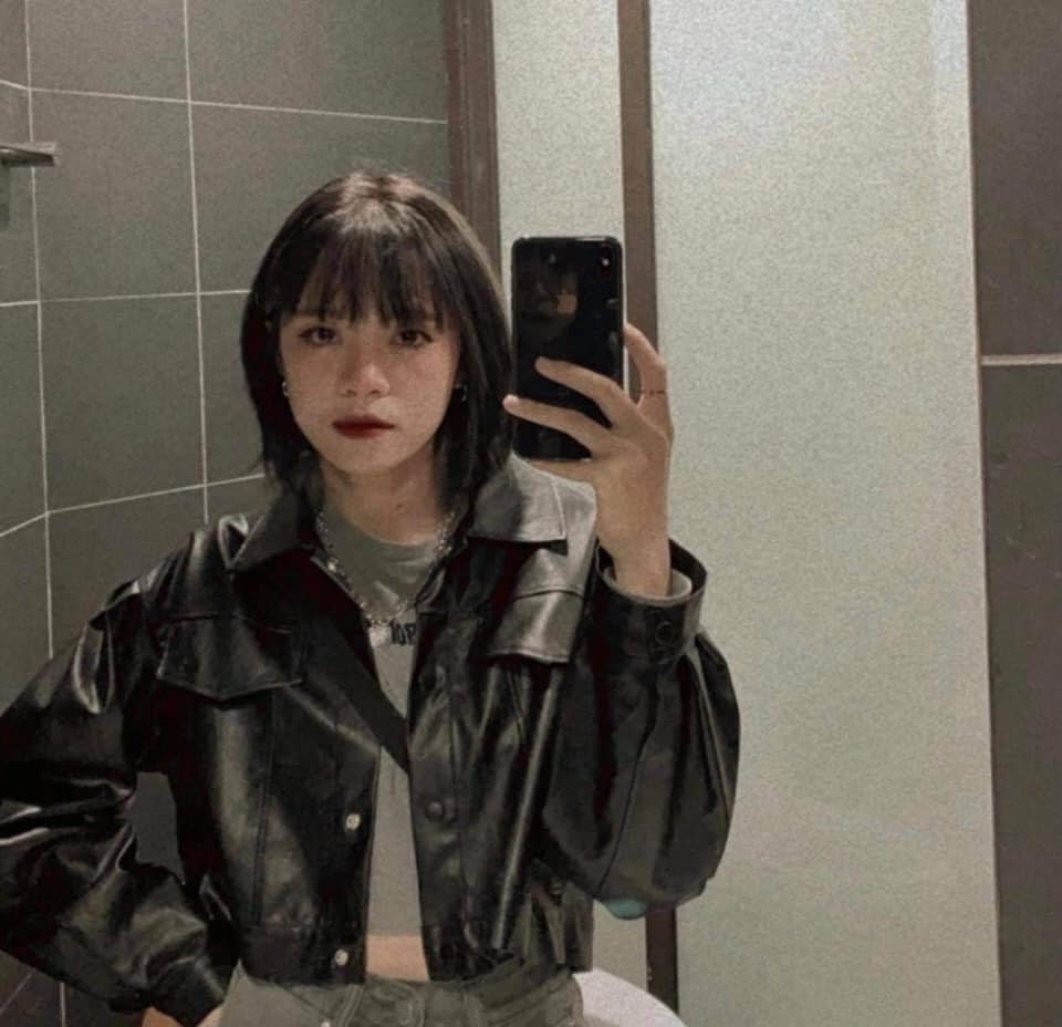 Áo khoác da nữ croptop màu đen áo da màu đen dài tay cúc bấm sexy thời trang sang chảnh