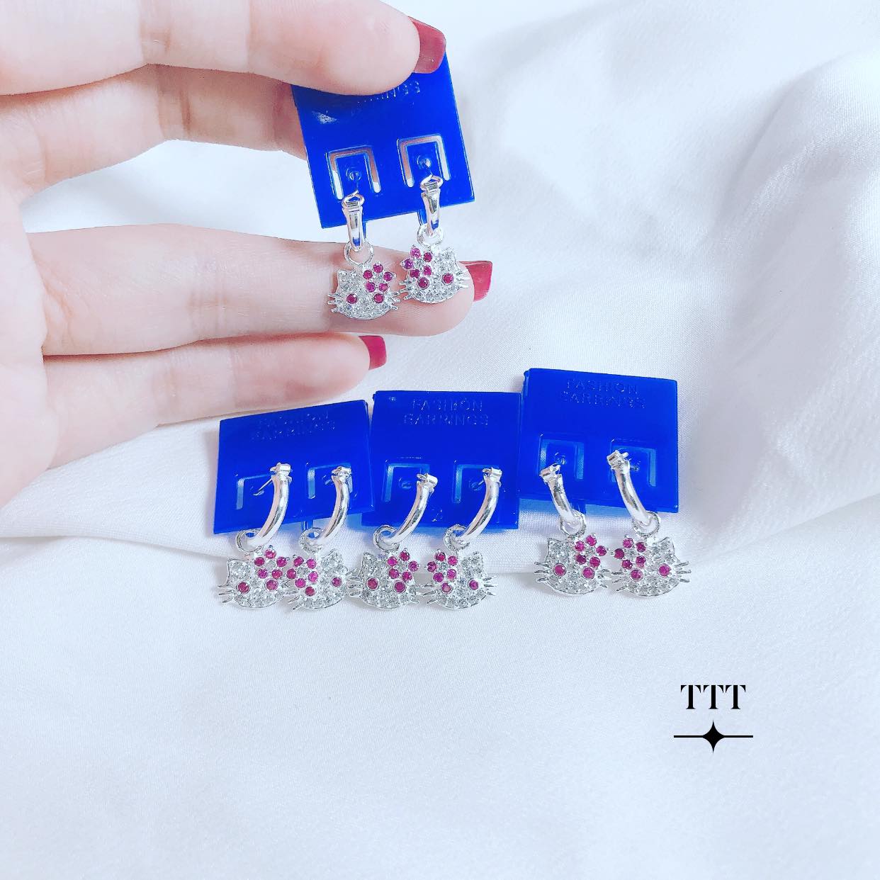Bông tai bạc đẹp hình mèo kitty cho bé gái,Khuyên tròn dễ đeo,bạc sáng không đen,có bảo hành sản phẩm,VÀNG BẠC AN CHI