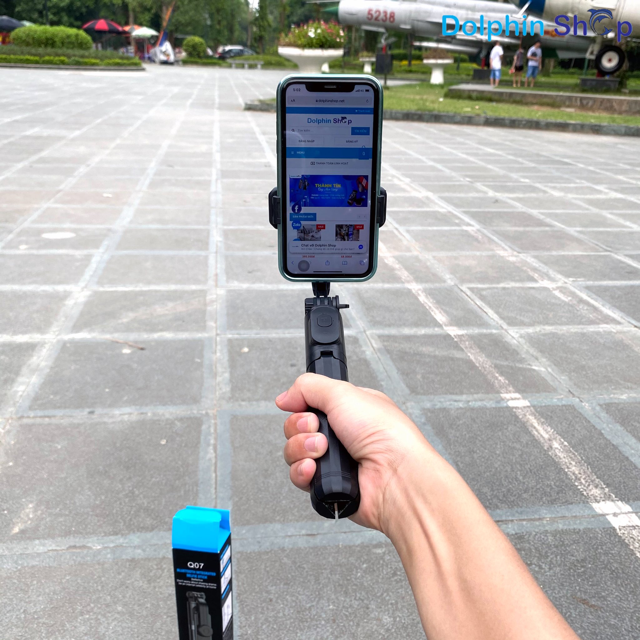 Gậy tự sướng q07 kiêm tripod chụp ảnh, quay video từ xa qua nút remote bluetooth