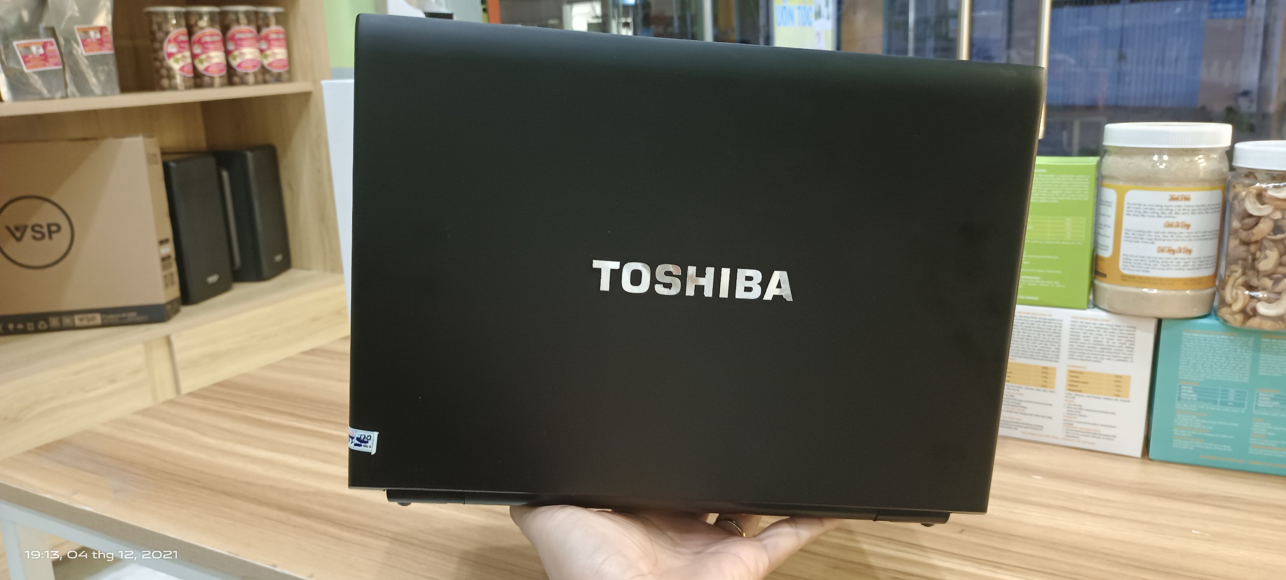 Laptop cũ toshiba dynabook r731 core i7, 4gb ram, 128gb ssd, 13.3inch hd, vỏ nhôm
